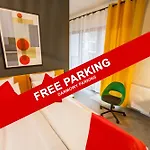 Vintage Rakowicka Apartment